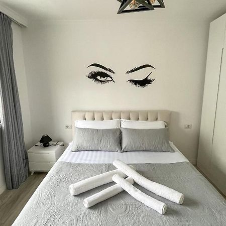 Centre View Apartment Тирана Екстериор снимка
